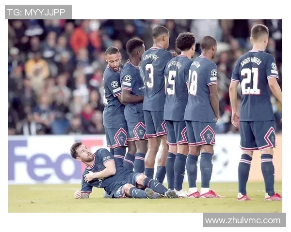 大巴黎迎战伊斯球队全力争胜精彩对决引发球迷热议